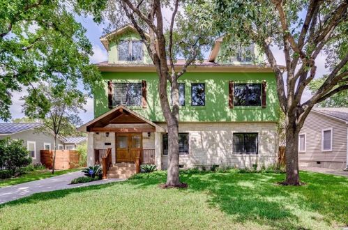 2704 Cherry Ln, Austin TX  78703-2818 exterior