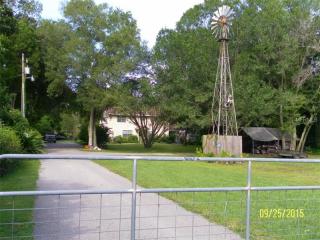 1139 Livingston Rd, Lutz, FL 33559-6973