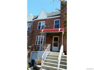 2516 Yates Ave, Bronx, NY 10469-5311