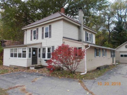 14 Station St, Glen, NH 03838-6322