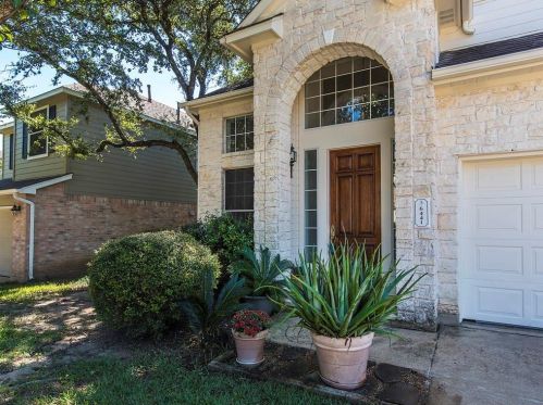 6441 Clay Allison Pass, Austin TX  78749-2702 exterior