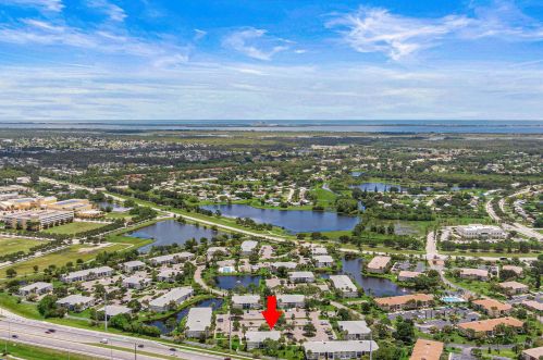 1528 Royal Green Cir, Fort Pierce, FL 34952-7624