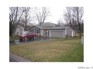 4730 Sabre Ln, Manlius, NY 13104-2022