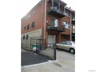 3415 Wickham Ave, Bronx, NY 10469-2759