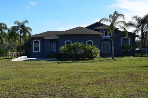 16805 Tobacco Rd, Lutz, FL 33558-4814