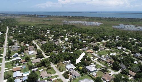 5712 Tangelo Dr, Fort Pierce, FL 34982-7532