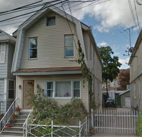 2475 Frisby Ave, Bronx NY  10461-3240 exterior