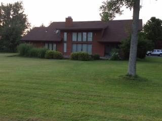 18 Meaney Cir, Scriba, NY 13126-6124