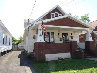 1450 Dewitt St, Schenectady, NY 12303-1418