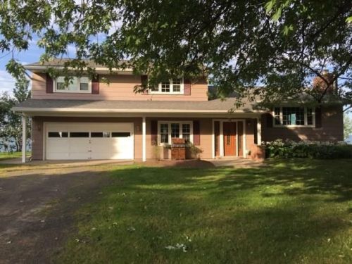 5121 Williamson On The Lk, Williamson, NY 14589-9758