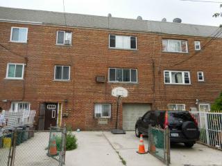 2784 Sampson Ave, Bronx, NY 10465-2911