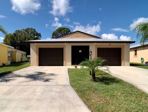 33 Las Casitas, Fort Pierce, FL 34951-2885