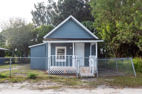 1225 Mccray Ct, Fort Pierce, FL 34950-8277