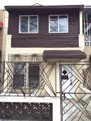 1232 Manor Ave, Bronx NY  10472-1526 exterior