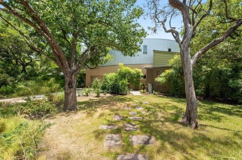 409 Brady Ln, Austin, TX 78746-5501