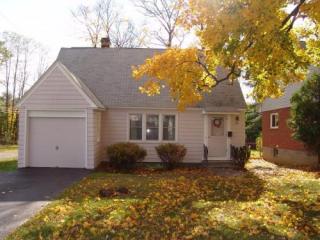 23 Brookman Ave, Bethlehem, NY 12054-1528