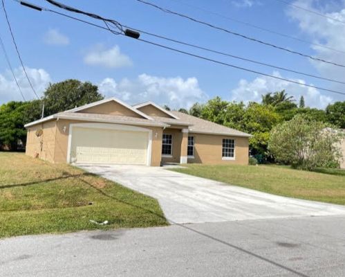 1886 Balleto St, Fort Pierce, FL 34952-6604