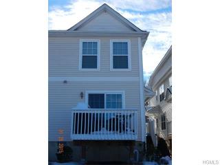 3 Lexington Way, Middletown, NY 10940-1607