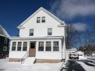 133 Elizabeth St, Medina, NY 14103-1303