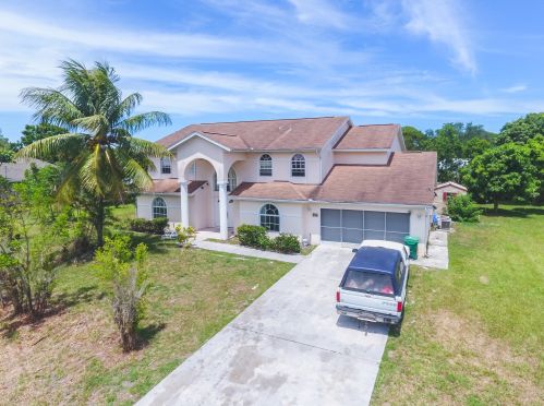 501 Biscayne Dr, Fort Pierce, FL 34983-8702