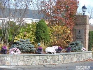 65 Harbor, Amityville, NY 11701-3835