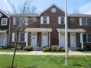 62 Olde Stone Ln, Cheektowaga NY  14086-2663 exterior