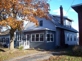 17 Tampa Ave, Albany, NY 12203-2325