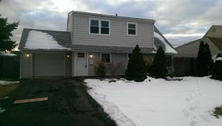 48 Daffodil Ln, North Wantagh, NY 11793-1802