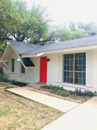 401 Flournoy Dr, Austin, TX 78745-4029