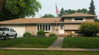 2810 2nd St, Fargo, ND 58102-1606