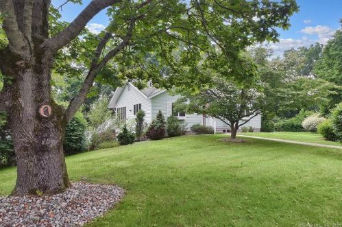 22 Bell Ct, Portland, CT 06480-1150