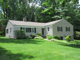 79 Great Oak Ln, West Redding, CT 06896-1921