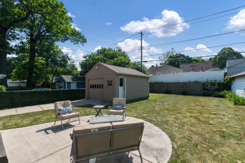 165 72nd St, Milwaukee, WI 53214-1522