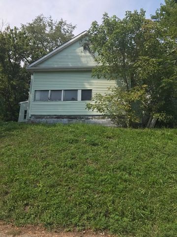 198 Franklin St, Nelsonville, OH 45764-1260