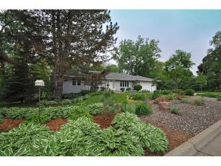 405 Deerwood Ln, Minneapolis, MN 55441-6026