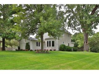 1008 Apgar St, Prior Lake, MN 55379-2243