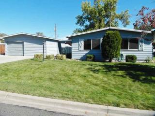 1115 30th Ave, Yakima, WA 98902-4900