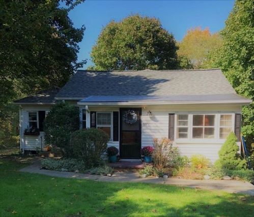 50 Comfort St, East Bridgewater, MA 02324-1603