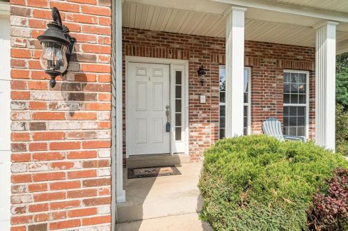 6 Shadow Pine Ct, Fenton, MO 63026-8302