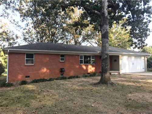 714 Fairway Ave, North Little Rock, AR 72120-5811