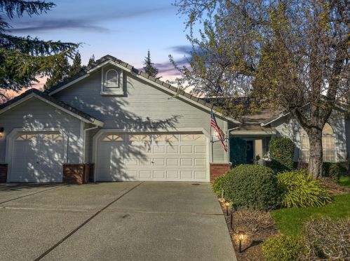 12442 Jeremiah Dr, Auburn, CA 95603-9049