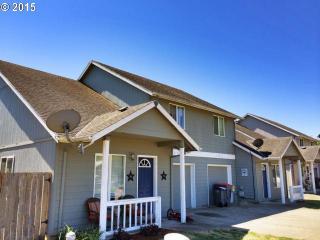 1117 Songbird Pl, Grand Island, OR 97114-9417