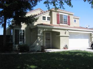 1581 Spring Ct, Tracy, CA 95376-7208