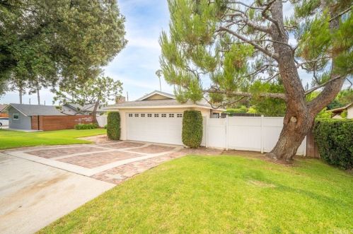 425 Darwood Ave, San Dimas, CA 91773-3222