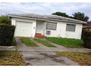 5131 2nd St, Miami, FL 33126-5005