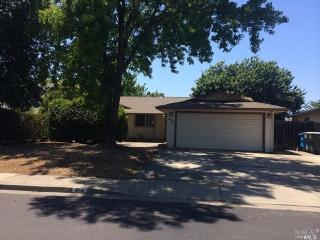 454 Burlington Dr, Vacaville CA  95687-5723 exterior