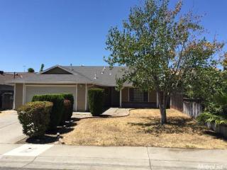 18 Bluewind Ct, Sacramento CA  95838-2230 exterior