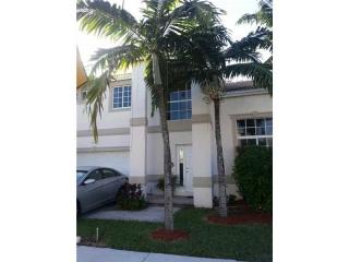 5362 108th Pl, Miami FL  33178-3924 exterior