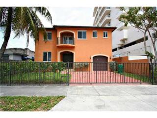 2729 24th Ter, Miami FL  33145-3331 exterior