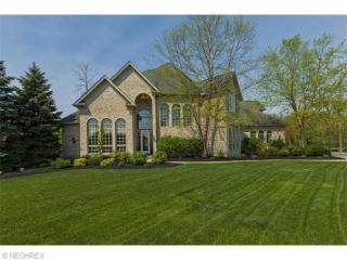 7342 Royal Portrush Dr, Cleveland, OH 44139-5252